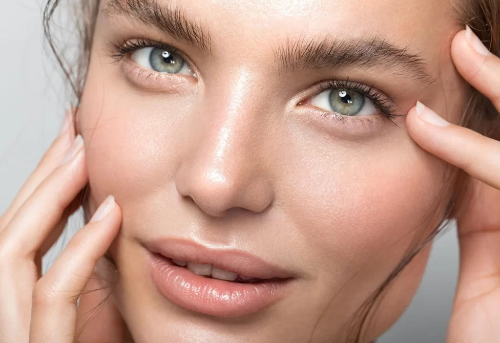 Tijuana Blepharoplasty Specialist Dr. Illich Navarro offers a range of blepharoplasty options to help you look refreshed and rejuvenated.