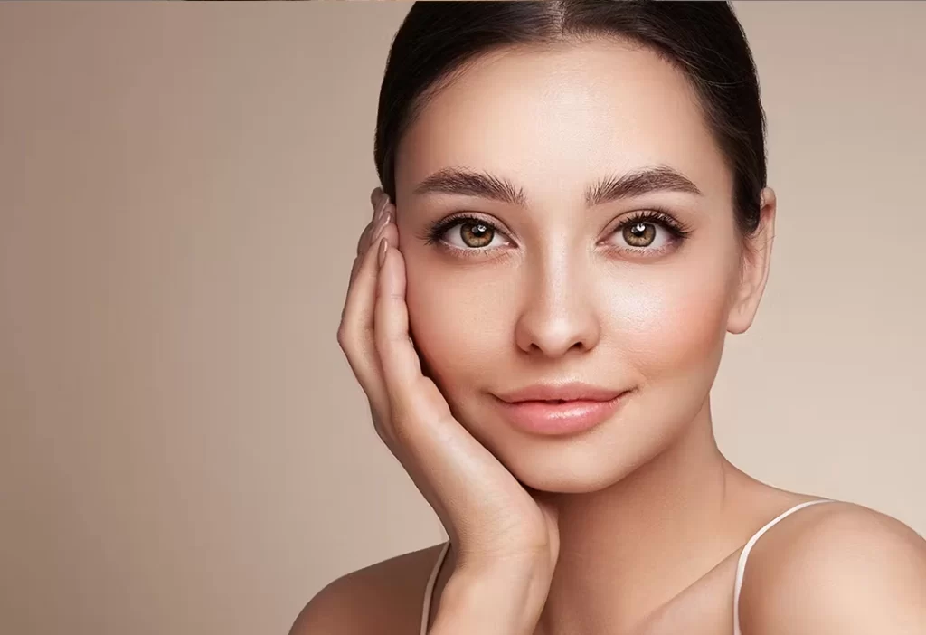 A Lip Lift by Dr. Illich Navarro at Tijuana Facelift helps to refresh the area around the mouth to give prominence and fullness.